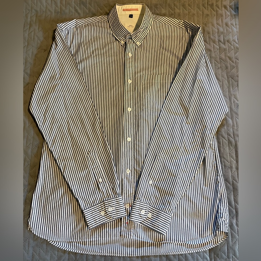 Apolis global citizen button down striped shirt mens size XL pre-owned condition